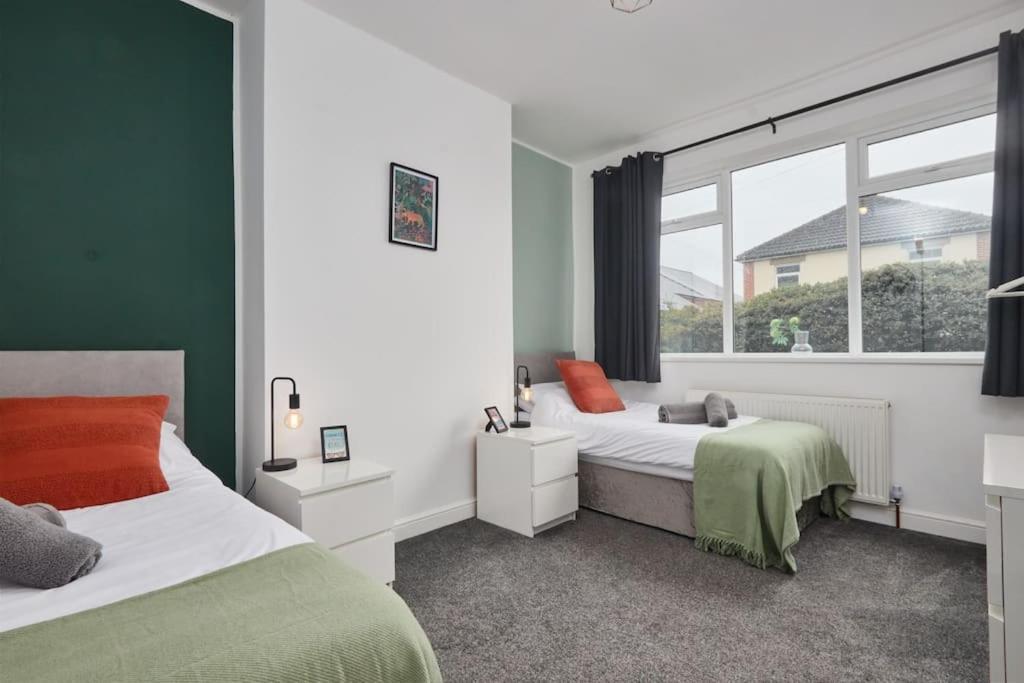 Apartmán Haw Hill House - Modern 4 Bed Normanton  Exteriér fotografie