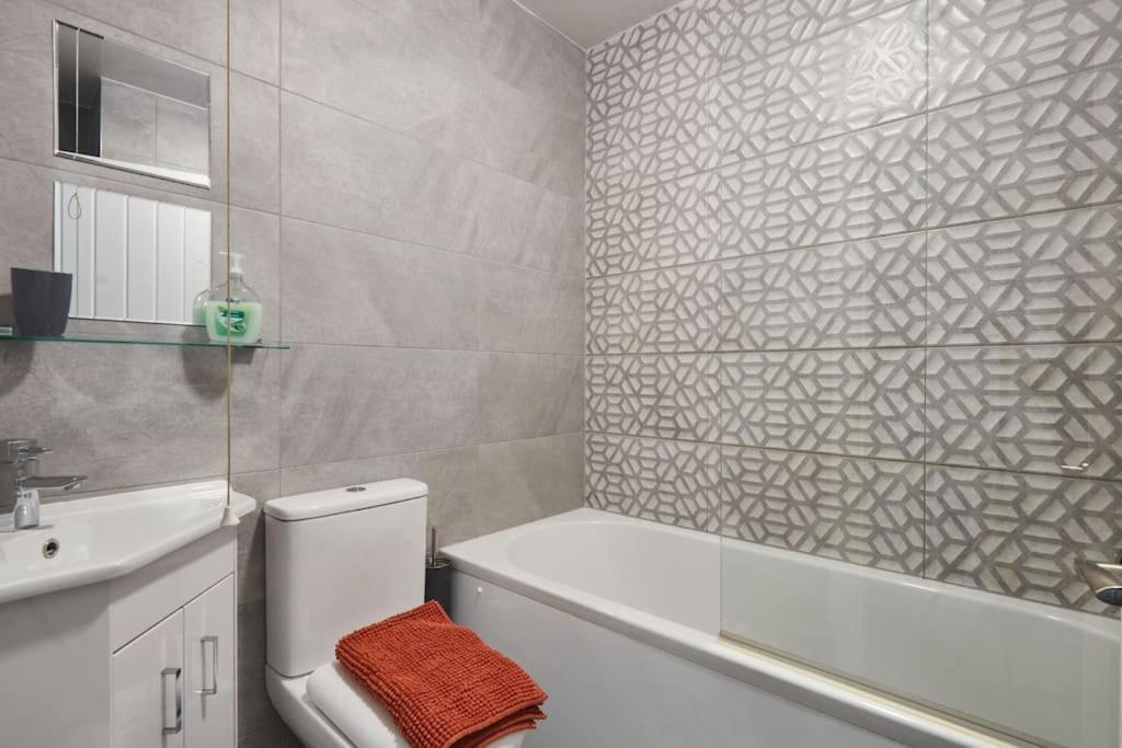 Apartmán Haw Hill House - Modern 4 Bed Normanton  Exteriér fotografie